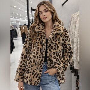 NWT Apparis Margot Leopard Print Faux Fur Coat size 
XS